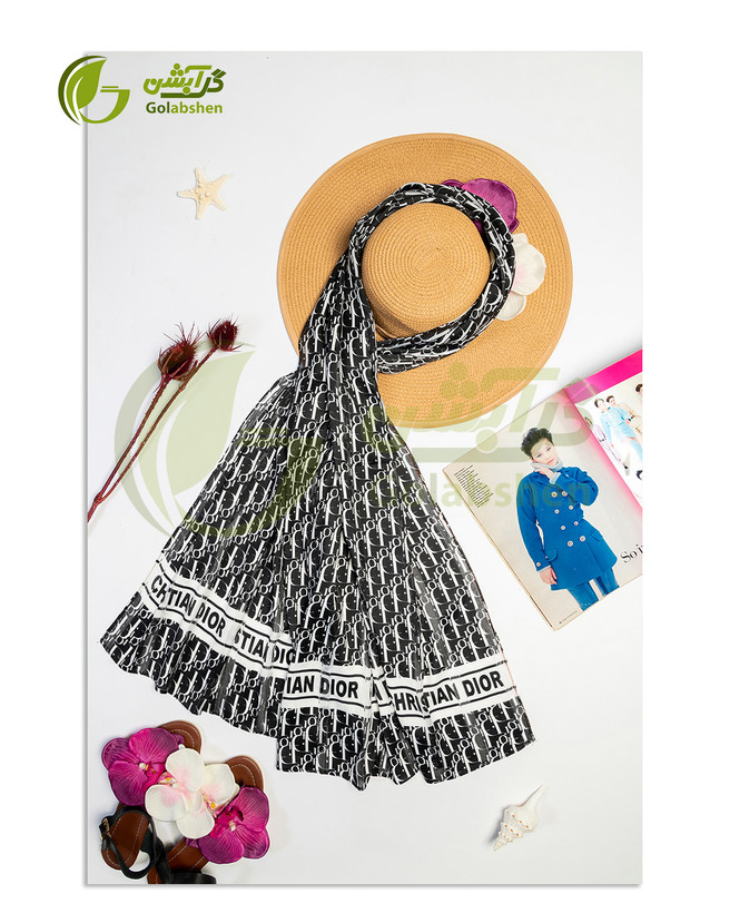 عکاسی صنعتی و تبلیغاتی پوشاک - زمینه سفید یا چیدمان