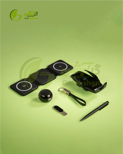 عکاسی صنعتی و تبلیغاتی زمینه سفید یا تک رنگ - تا 10 فریم