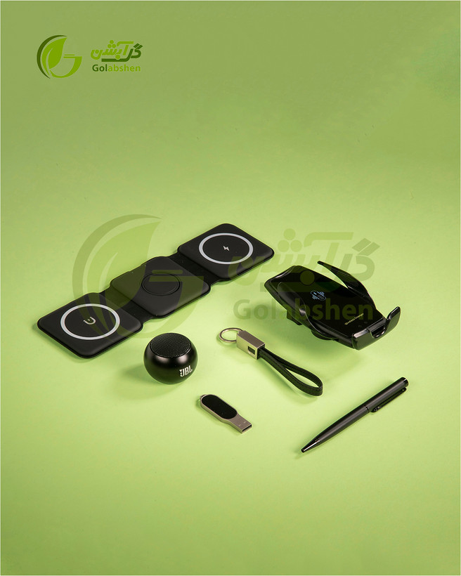 عکاسی صنعتی و تبلیغاتی زمینه سفید یا تک رنگ - تا 10 فریم